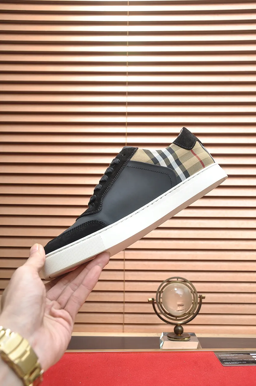 Men's shoes💰480💶[Burberry] (cowhide lining) classic low-top sneakers｜Imported cowhide with classic plaid fabric｜Cow leather lining｜Original outsole｜Fine workmanship and comfortable to wear Size: 38-44 (customized at 45)